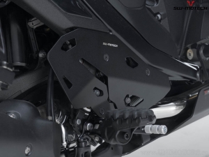 Protectie laterala dreapta - material: aluminiu - culoare: negru - BMW R 1300 GS ('23-) - SW-Motech