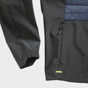 REMOTE HYBRID JACKET: Size - demo