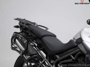 Set cutii laterale (sidecase) TRAX ADV L/M aluminiu negru si suporti PRO - 82.0L - Triumph Tiger 800 models ('10-) - SW-Motech