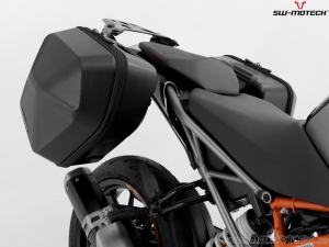 Set cutii laterale (sidecase) URBAN (2x16.5L) si suporti SLC - 33.0L - KTM 125 / 390 Duke ('17-'23) - SW-Motech