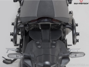 Set cutii laterale (sidecase) URBAN (2x16.5L) si suporti SLC - 33.0L - Yamaha XSR 900 ('21) - SW-Motech