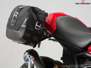 Set genti laterale Legend Gear LC2 / LC1 Black Edition si suporti SLC - Ducati Monster 797 ('16-) - SW-Motech