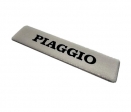 Embleem met rubberen tekst (3D) „Piaggio” - Bromfiets Piaggio Ciao Mix ('98-'04) / Si Mix ('99) 2T AC 50cc - CIF